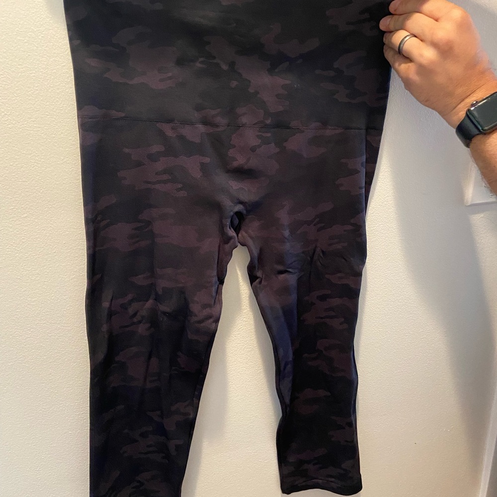 Super high waisted SPANX camo leggings